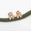 고급 디자이너 Vancefe Clover Earrings 18k 골드 글로시 페이스 다이아몬드 꽃잎과 꽃 간단하고 우아한 스타일 이어링