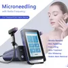 Microneedling RF Machine مع 4 خراطيش تجديد شباب تبييض لرفع حب الشباب لعلاج علامات تمتد علامات مزيل الجمال الكسري