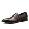 Mocasines de moda para hombres formales de cuero genuino punta puntiaguda en la boda zapatos oxford zapatos negros para hombres zapatos de vestir rojo para hombres