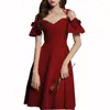 Sukienki swobodne Wysokiej jakości mini poślizgowa sukienka dla kobiet 2024 Przybysze czerwone czarne rozszerzone rękawie koronkowe gwiazdy klub wieczorny