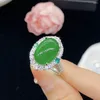 Cluster Rings Natural Myanmar Jadeite A-klass ring för kvinnor Luxury Full Green Emerald Stones Resizable 18k Fine Accessories Wedding Wedding