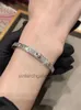 High-end lyx H Hem Bangle Light Luxury High End Square Full Diamond Buckle Armband 925 Silver Plated Pig Nose Lock Par Smycken