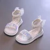 Zapatilla 2024 lentejuelas de las niñas sandalias romanas nuevos niños princesas sandalias bowtie moda chic niños causales de gelatina abierta sandalsl2404