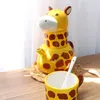Becher kreativer süßer Giraffe -Tierbecher mit Deckellöffel Keramik Wasser Tasse Cartoon Kawaii Frühstück Coffice Milch