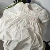 Fille robe bébé petites filles blanches en fâchée d'été 2024 Princesse Elegant broderie 3 4 5 6 7 ans Vêtements pour enfants