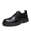 Casual Shoes 2024 Lace-up Outdoor Man Male Mens Leather Men Affärsmodet tjock botten man Oxford