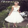 Longueur de thé chic courte robe de mariée Scoop une ligne en dentelle