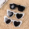 Gafas de sol Love Mujeres en forma de corazón Big marco Moda Cute Sexy Retro Cat Ojo Vintage Vasas UV400 Protección Unisex Eyewear