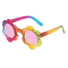 Lunettes de soleil pour enfants Fleur Lunettes de soleil arc-en-ciel Lunets de soleil colorés mignons Cound Children Eyewear for Toddler Baby Boy Girls Outdoor Activities 240423