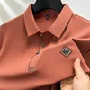 Polos masculinos de verão, marca de luva curta camisa de manga curta homens de bordado elegante com conforto casual gelo sentindo camiseta de lapela de seda de seda