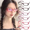 Óculos de sol Y2K Mulheres de óculos quadrados retro para os óculos de vidro de vidro de estrutura vermelha, óculos anti-azuis com condução à beira-mar com condução à beira-mar