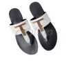 Nuovi modelli sandali di moda designer pantofole panta hardware fibbia estate primavera scarpe scarpate casual sandali popolari scivoli popolari