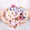 Fleurs décoratives 20pcs 3cm multicolores Mini Silk Daisy Flower Heads Artificial for Christmas Wreath Scrapbooking Wedding Home Decoration