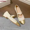 Casual Shoes Mary Jane för kvinnor 2024 Retro Flats Square Toe Ladies Zapatos Mujer Sweet Soft Chaussure Femme