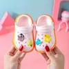 Sandali Summer Kids Sandals Children Hole Schede Slifori morbidi Cartoon Design fai-da-te Design Sareta Sandy Slipper per ragazzi 240423 240423