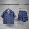 Brand Kids Designer Ubrania Letnie chłopcy Zestaw koszuli dla dzieci Rozmiar 100-160 cm gradientowy niebieski wzór koszula i szorty 24 kwietnia