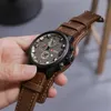 Yikaze rétro pour hommes montres en quartz de luxe classique regarder la mode Big calin cuir bretette Date de bracelet militaire pour hommes 240408