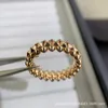 Klassiek ontwerp unisex geklonken nagel kogel hoofdring goud hoog en paar personiz met carrtiraa originele ringen