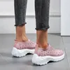 Chaussures décontractées brillant les plats en cristal pour les femmes plus la taille des baskets blanches en mailles respirantes 2024 automne Soft Sole Sports