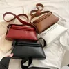 Abendtaschen Muduo 2024 Feste Farbe Frauenbeutel Hochwertige PU Leder Middle Handtaschen Koreanische Damen Schulter -Tasche Ganzer Verkauf
