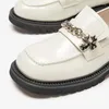 Casual schoenen Beautoday Loafers vrouwen echte koeien leerronde teenglip op metalen ketting vier blad klaver decor vrouwelijke platte schoen handgemaakt