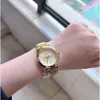 Projektant Vivianes Westwood New Western Cesarzowa Dowager Gold Quartz Watch Small and Small Gold Watch Watch Watch Saturn Pendant Watch Watch