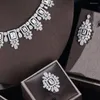 Boucles d'oreilles de collier 4pcs Bridal Zirconia Plein pour femmes Party Luxury Dubai Nigeria CZ Crystal Mariding Ensembles