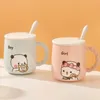 Cartoon carino yier bubu dudu tazze in ceramica mitao panda con cucchiai di coperchio caffettiera tazza di acqua di latte kawaii regalo di compleanno di kawaii 240418