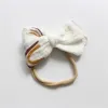 Accessoires 28 -stcs/partij dubbele gaas stof boog baby hoofdband bloemen pinwheel boog haar clips baby haar accessoire