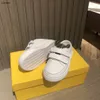 Populära barn sneakers bär ansikte design babyskor storlek 26-35 box skydd spänne band flickor skor designer pojkar skor 24 april