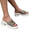 Slippers Summer Fashion Classic Retro Leopard Print Мягкий густой каблук квадратный женский кожаный сандалии квартира для женщин.