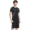 Tracki męskie Szybki suszenie dwuczęściowy garnitur Sumny zestaw zwykły strój o krótkie t-shirt z krótkim rękawem szorty na fitness