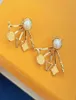 Gold Pearl örhängen Luxurys Designers smycken Kvinnor Hoop Ear Studs Flower Letter Charm Pendants Earrings For Women Hoops Stud Ore6958320