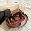 Abendtaschen Muduo 2024 Feste Farbe Frauenbeutel Hochwertige PU Leder Middle Handtaschen Koreanische Damen Schulter -Tasche Ganzer Verkauf