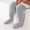 Strumpfhosen Lawadka Neugeborene Baby Girl Boy Socken Winter dick war warmes Baby Knie hohe lange Socken für Mädchen Jungen weiche Kleinkindsocken Anti -Slip 04y