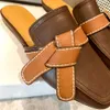 Luxury Fashion Slipper Designer New Style Womens Casual Shoers Sliders Sandale Lady Slide Mules Summer Doads Gift Flat Sandal Classic Brown Beach Leather AAA +