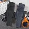 Frauen Jeans lässig warm warmer Samt Winter Dicker Bleistift 2024 hohe Taillenwäsche gerade dünne Hosen Schlankes Plüsch -Jeanshosen