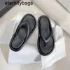 De rijschoenen flip-flops Designer Damesmode Luxe platte bodem clip voeten slippers zwart wit leer comfortabel buiten luie casual strandschoenen 35-40 doos