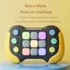 Décompression Toy Relief Sensory Interactive Game Machine Toys Light Relief Game Toy Quick Push Games Console Machine Toy pour les enfants et les adultes D240424