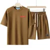 Designers Suisses de survêtement masculins T-shirts shorts en deux pièces Swiptshirts Fashion Mens Tshirts pour femmes