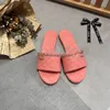 Sapatos de luxo Designer Sandale Borracha Sole Slipper Man Off Summer Beach Lady Mula Branca Slide Amarel