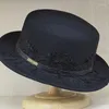 Berets wełna filc czapka na czapkę czarną szeroką grzbiet kobiety zachodnie kapelusze koronkowe pasek kwiatowy