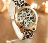 Orologi da polso Ginevra Watch Leopard Print Silicone Watch 2024 New Fashion Casual Student Watch Leopard Print Color Quartz 240423