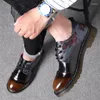 Scarpe casual uomini Oxford Fashion in stile britannico Outdoor di grandi dimensioni Designer in pelle Designer Male Dress Business