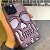 Mobiltelefonfodral Luxury Matte Plating Metallic Color Hollow Out Skull Hard Fall för iPhone 14 13 12 11 Pro Max 15 Plus Fashion Stuff Cover D240424