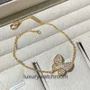 High End smycken armband för VanCleff Womens V Gold Full Diamond Futterfly Armband med diamant inbäddade fashionabla och aura ljus lyxkrage original 1to1