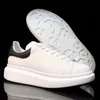 Marque de mode Chaussures blanches baskets pour hommes femmes espadrilles plate-forme de sport décontractées vulcanize baskets hommes zapatos hombre