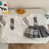 Sets schattige pasgeboren babymeisje kleren Korte Mouw Bowtie Cotton Romper Tops Elastische taille geplooide rok Outfits Verjaardagsfeestjes Outfits