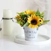 Dekorative Blumen Topfpflanzen gelbe Seiden Sonnenblume Künstliche Blumenstrauß mit Eisentopf für Home Office Party Garten Hochzeitsdekoration