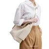 مصمم العلامة التجارية Songmont Bag Luna مقبض القابض سلة Crossbody Song Handbag Bucket Underarm Hobo الكتف الإبط الرفاهية الكبرى نصف القمر الجلود